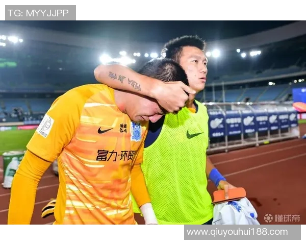 热心市民杰伦布朗发起慈善保龄球赛队友教练及工作人员积极参与助力公益