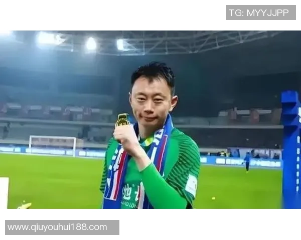 广岛外援半场结束后挑衅高天意引发双方冲突场面火爆