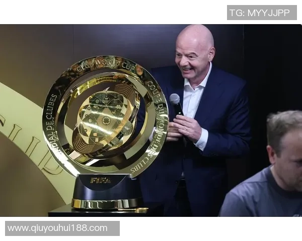 皇马致敬迪斯蒂法诺超级金球奖获奖36周年独一无二的历史传奇